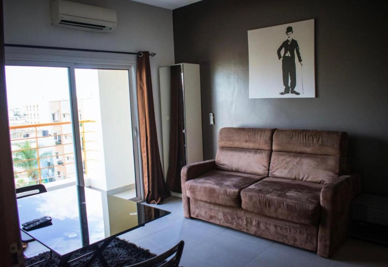 Le First Concept Apartment Dakar Exterior photo