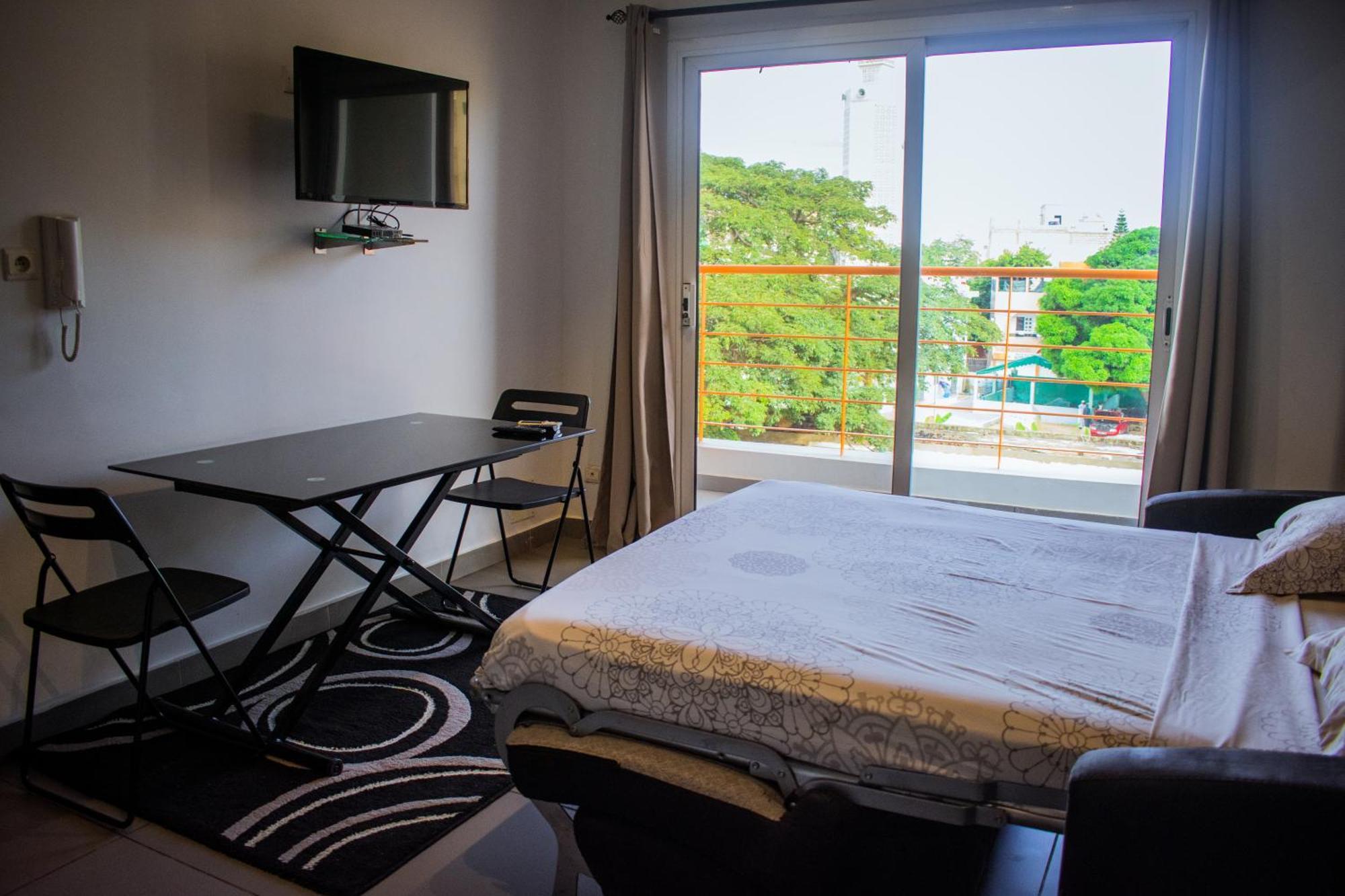 Le First Concept Apartment Dakar Exterior photo